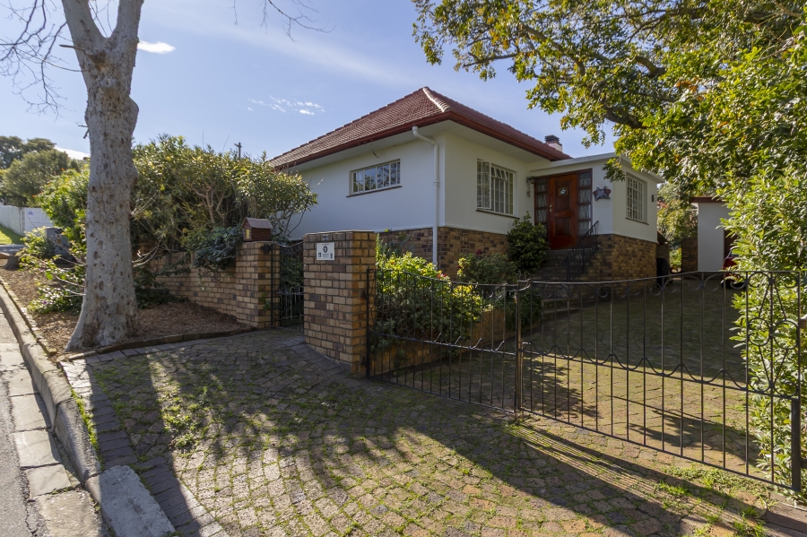 3 Bedroom Property for Sale in Roundhay Western Cape